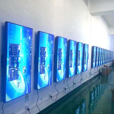 55-calowy panel wyświetlacza LCD z witryną sklepową Wiszący 3500 nitów 1080p